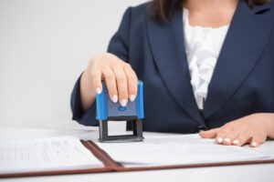 Official notary clerk with a blue jacket in Pennsylvania